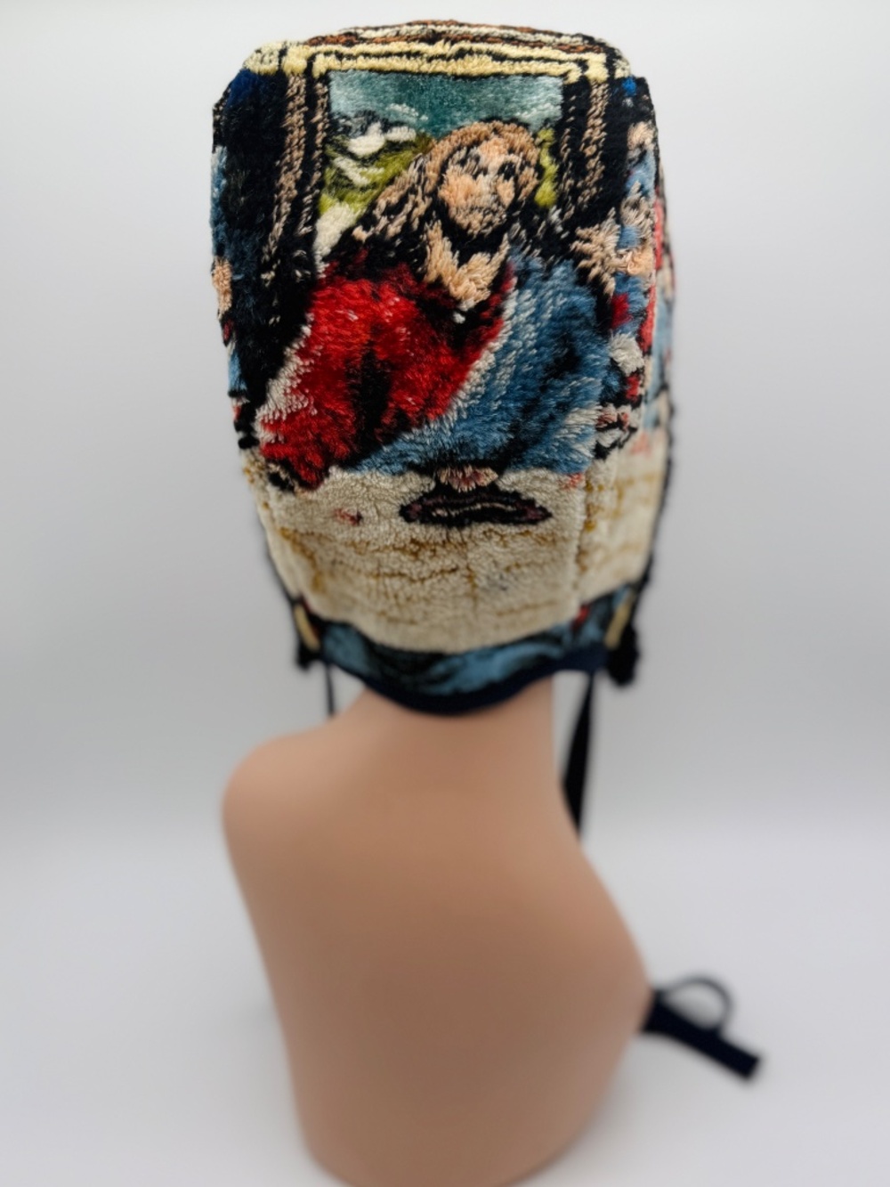 Last Supper Bonnet / Hood - Picture 3 of 5